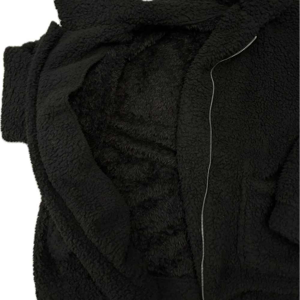 Cozy Black Sherpa Jacket - Picture 3 of 3